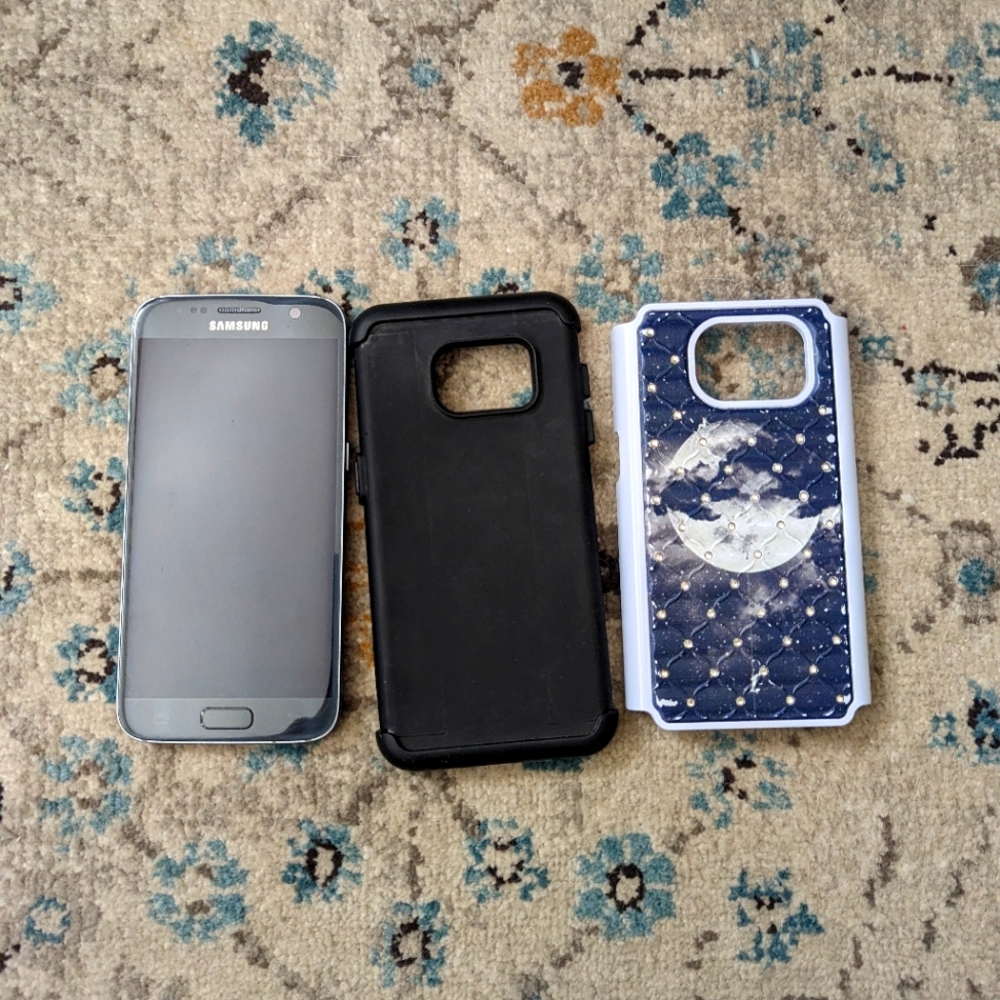 Android Samsung Galaxy S7 with Storage Card slot and Protective Case!